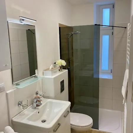 Ella * Marianske Lazne